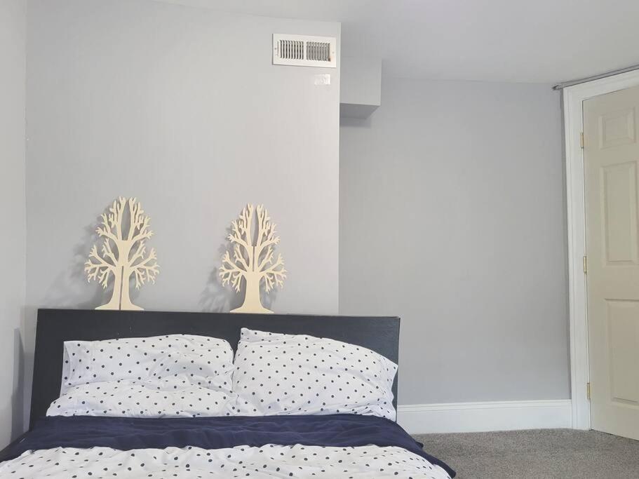 Budget Bed Room Near Downtown Inner Harbor W Free Parking Baltimore Exterior photo